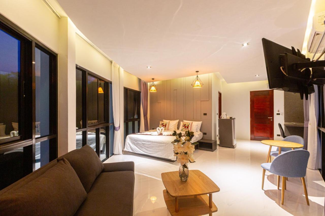Rossarin Sea View Patong Hotel Ngoại thất bức ảnh