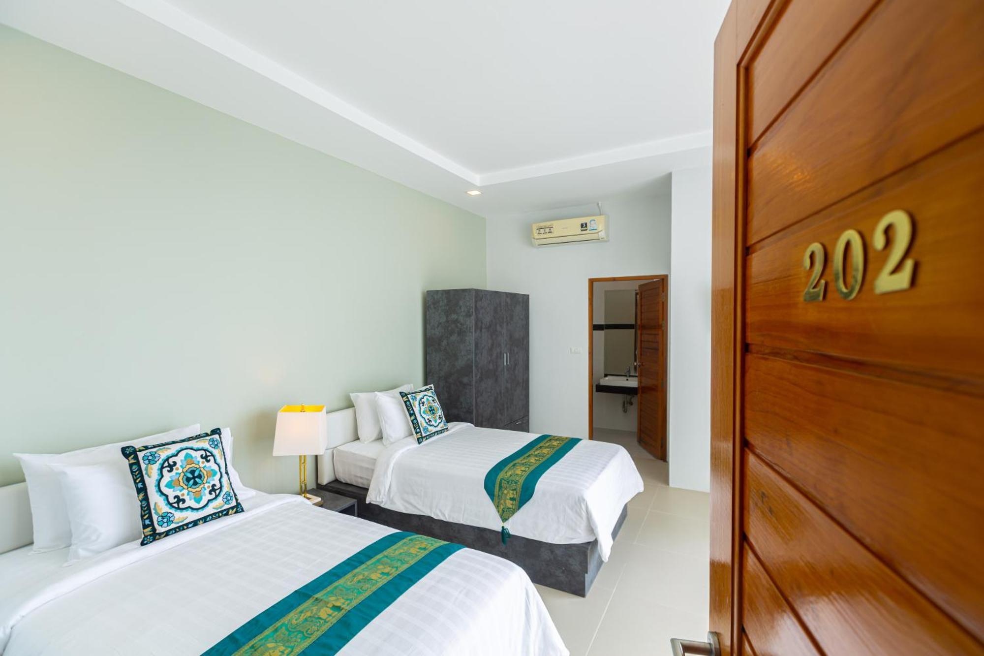 Rossarin Sea View Patong Hotel Ngoại thất bức ảnh