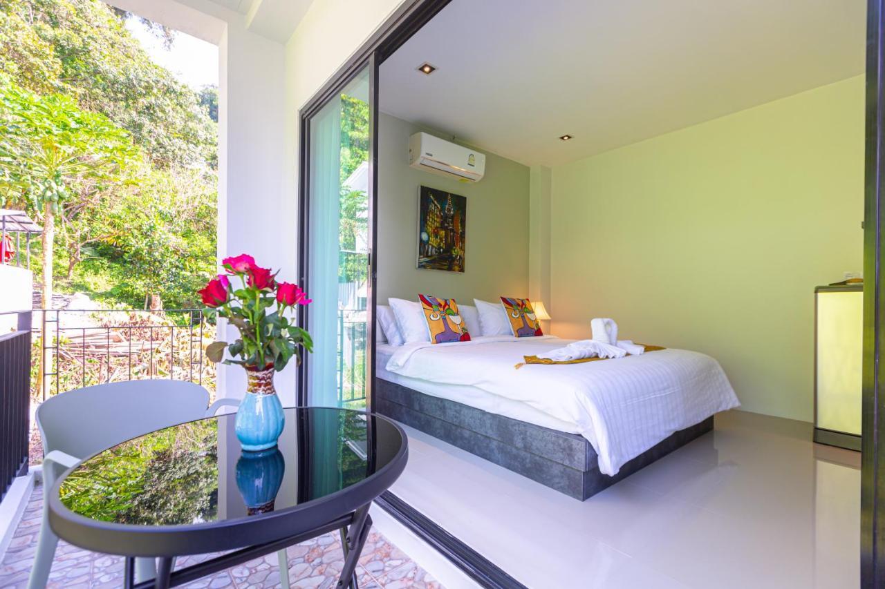 Rossarin Sea View Patong Hotel Ngoại thất bức ảnh