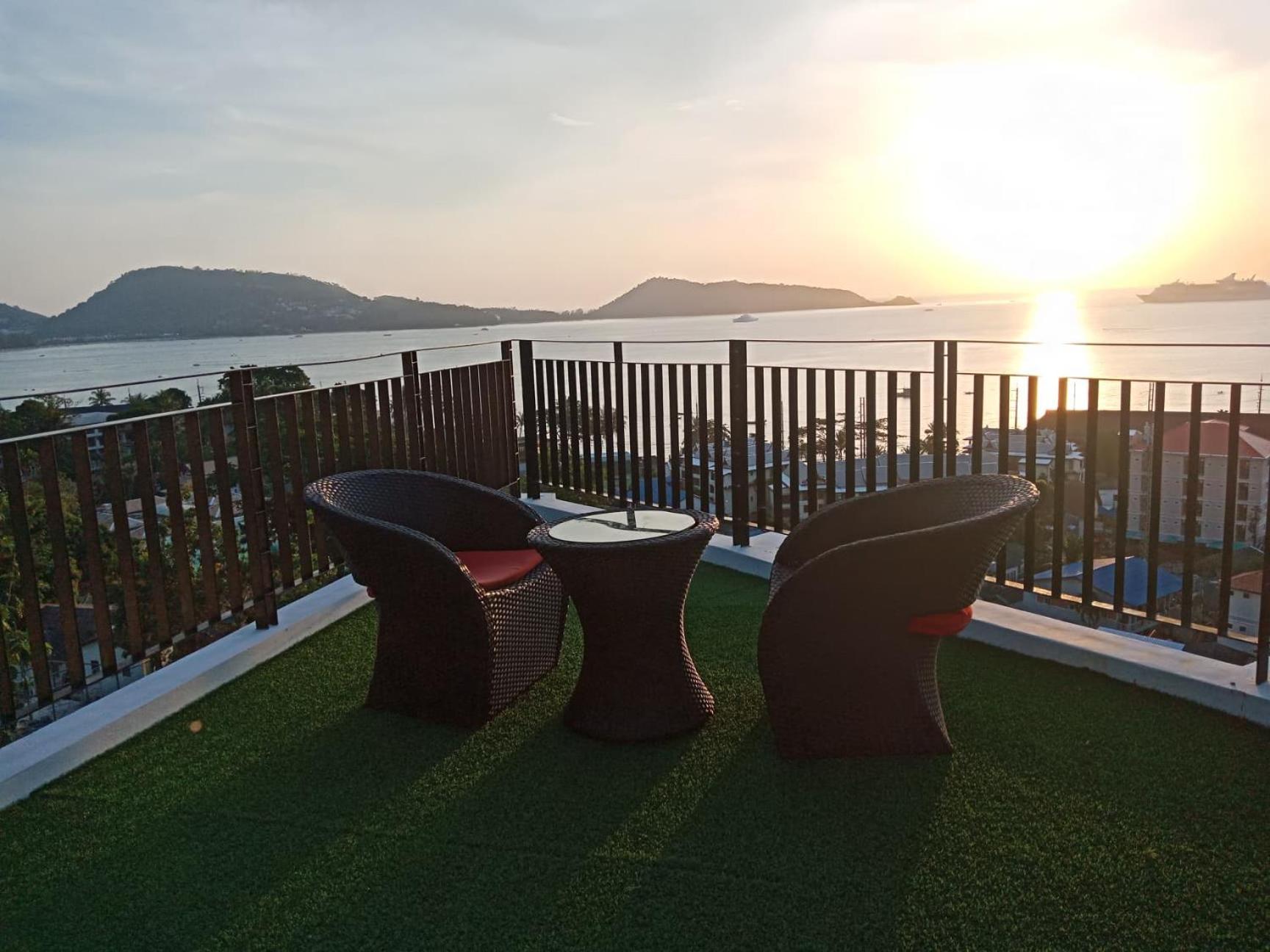 Rossarin Sea View Patong Hotel Ngoại thất bức ảnh
